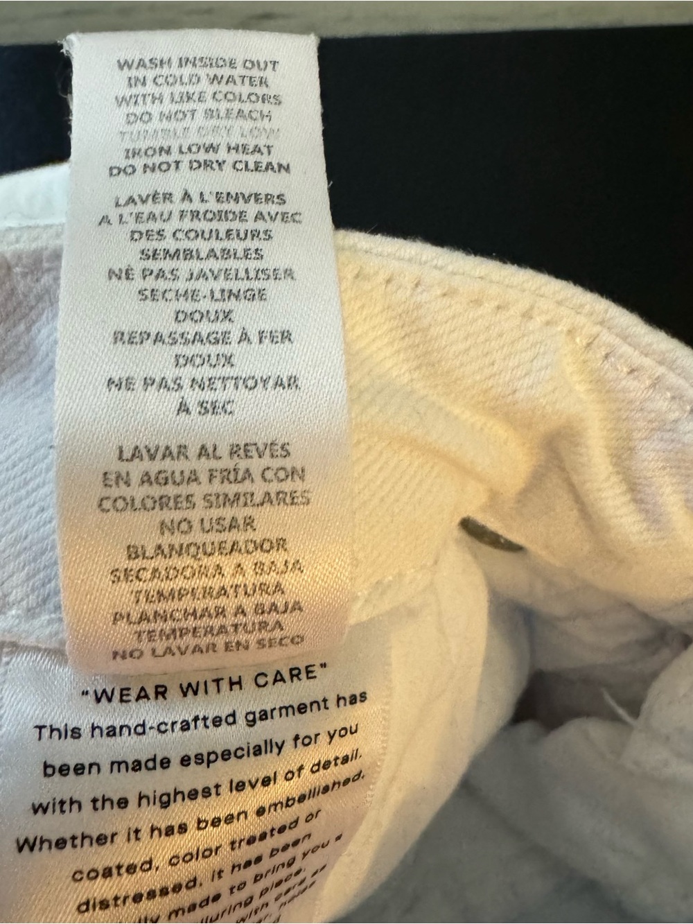 Good American White High-Rise Bermuda Shorts with Raw Hem - Picture 5 of 7